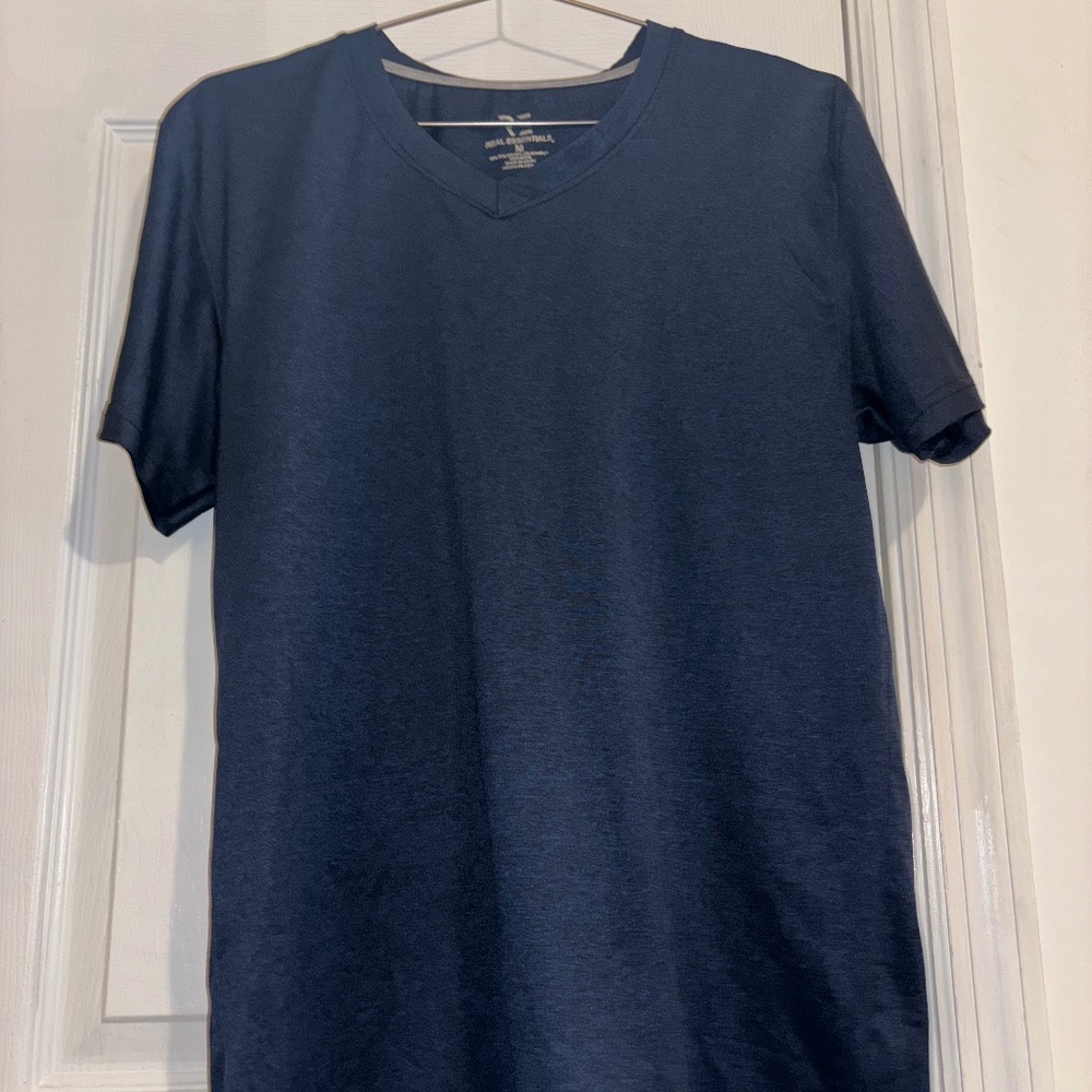 Amazon Essential Navy Blue Athletic Shirt Size Medium